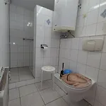 & Bungalowdorf Am Waldbad Кемпинг