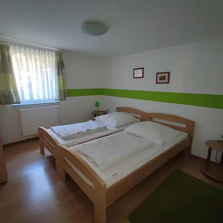 & Bungalowdorf Am Waldbad * Erlau (St. Kilian)