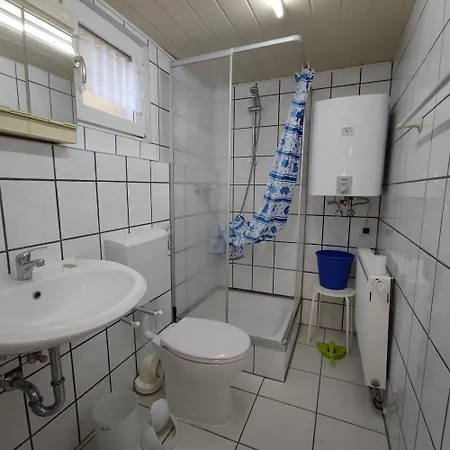 Camping & Bungalowdorf Am Waldbad Erlau (St. Kilian)