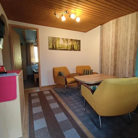Camping & Bungalowdorf Am Waldbad