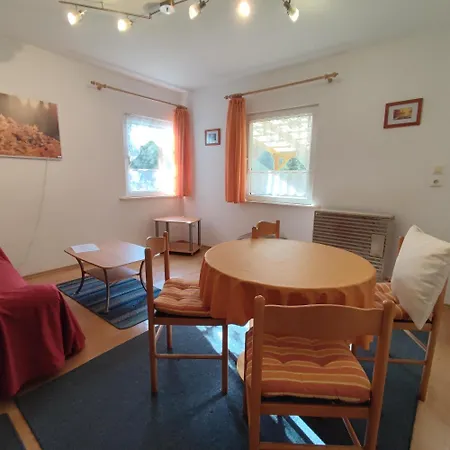 Camping & Bungalowdorf Am Waldbad *