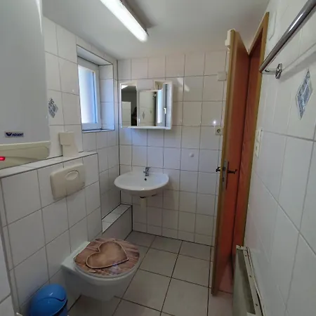 Camping & Bungalowdorf Am Waldbad *