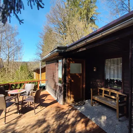 & Bungalowdorf Am Waldbad Campeggio Erlau (St. Kilian)