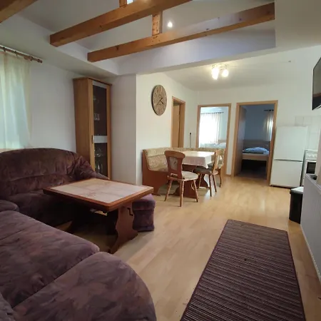 & Bungalowdorf Am Waldbad Camping
