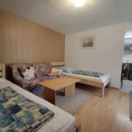 Camping & Bungalowdorf Am Waldbad *