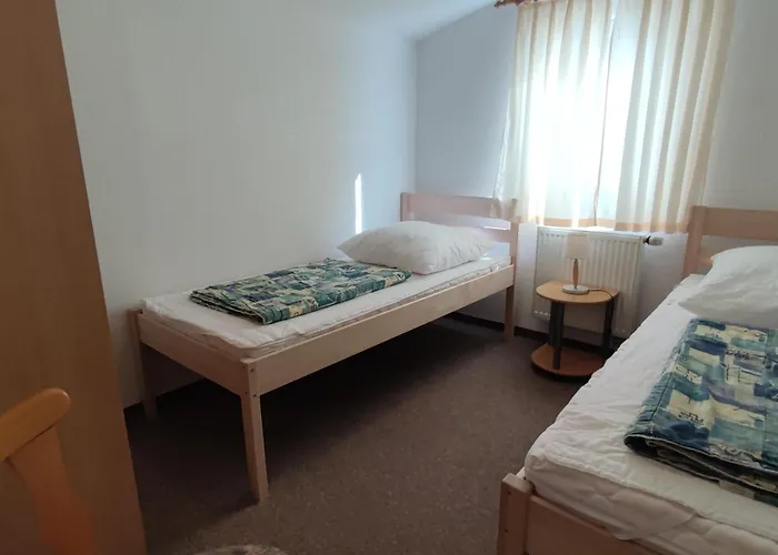 Campingplatz&bungalowdorf Am Waldbad Campingplatz Erlau (St. Kilian)